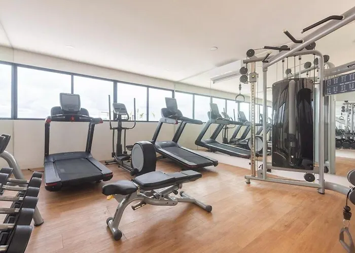 Modern Close To The Beach, Roof Pool And Fast Wifi Apartment *