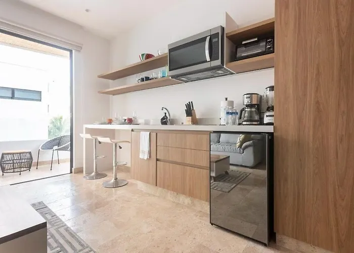 Apartment Modern Close To The Beach, Roof Pool And Fast Wifi *