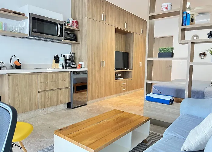 Apartment Modern Close To The Beach, Roof Pool And Fast Wifi