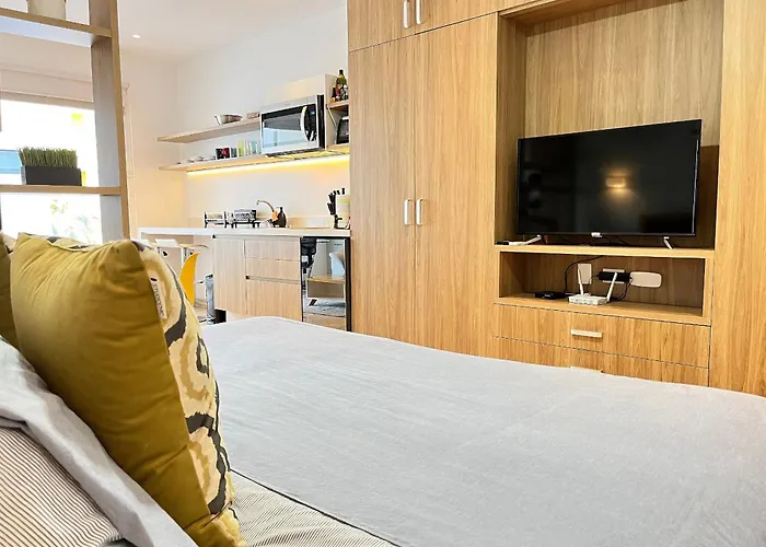 Modern Close To The Beach, Roof Pool And Fast Wifi *
