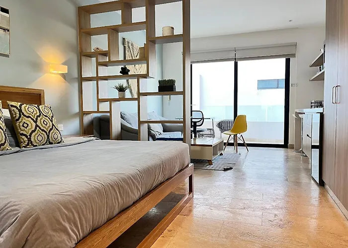 Modern Close To The Beach, Roof Pool And Fast Wifi